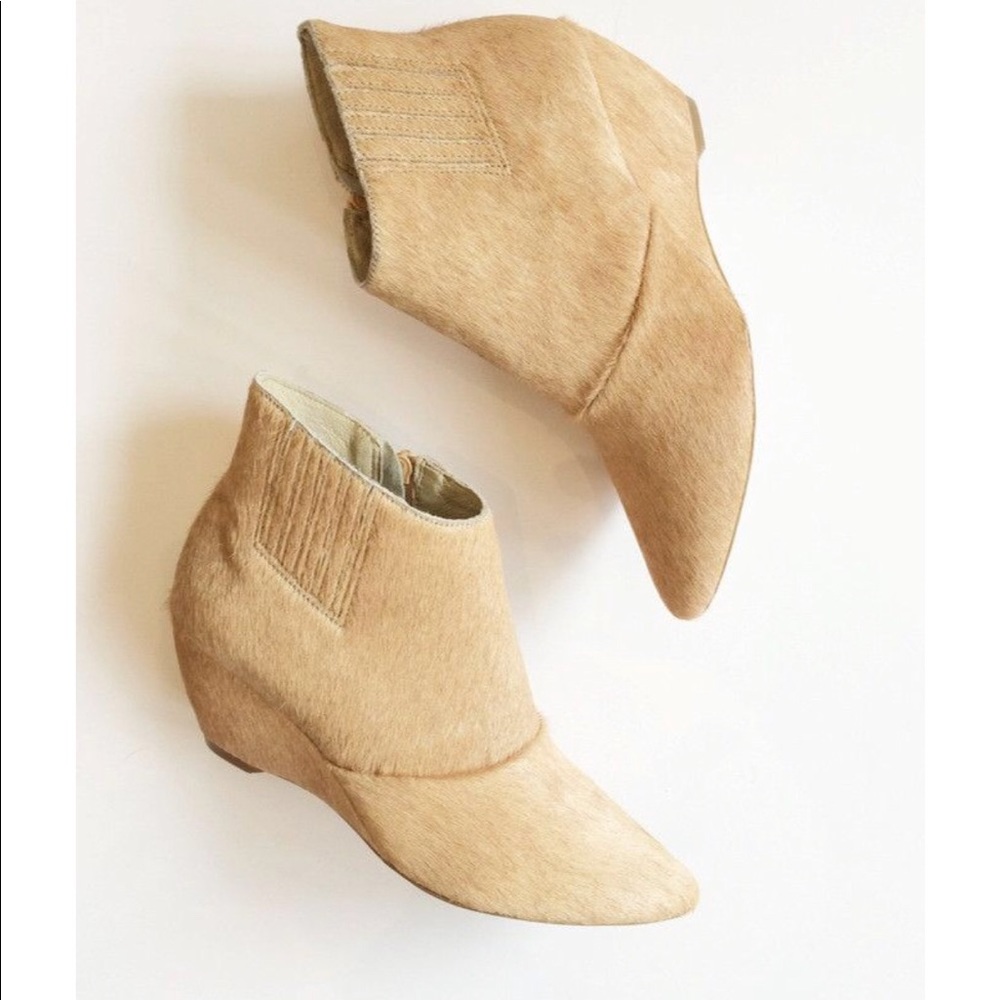MATISSE NUGENT BOOTIES IN BLONDE SIZE 9
